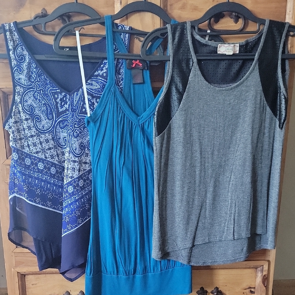 Stylish Women's Tank Top Bundle